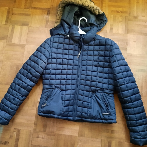 Winter Black Jacket - Picture 1 of 4